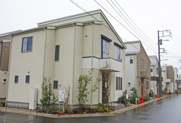 植栽にも配慮したまちなみ