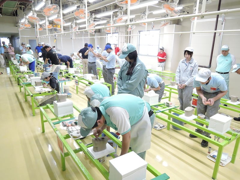 ミニチュア成形の競技の様子